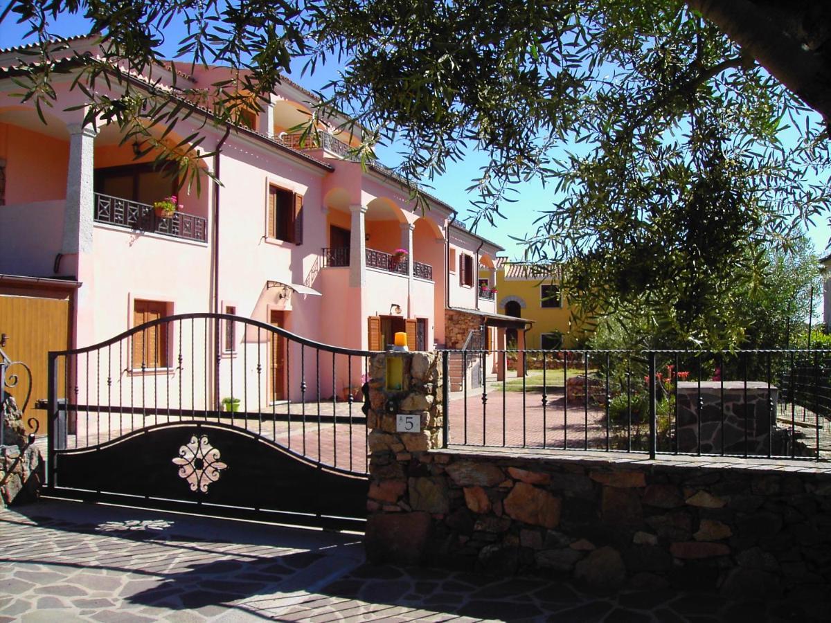 Lisa'S Lovely House Будони Экстерьер фото